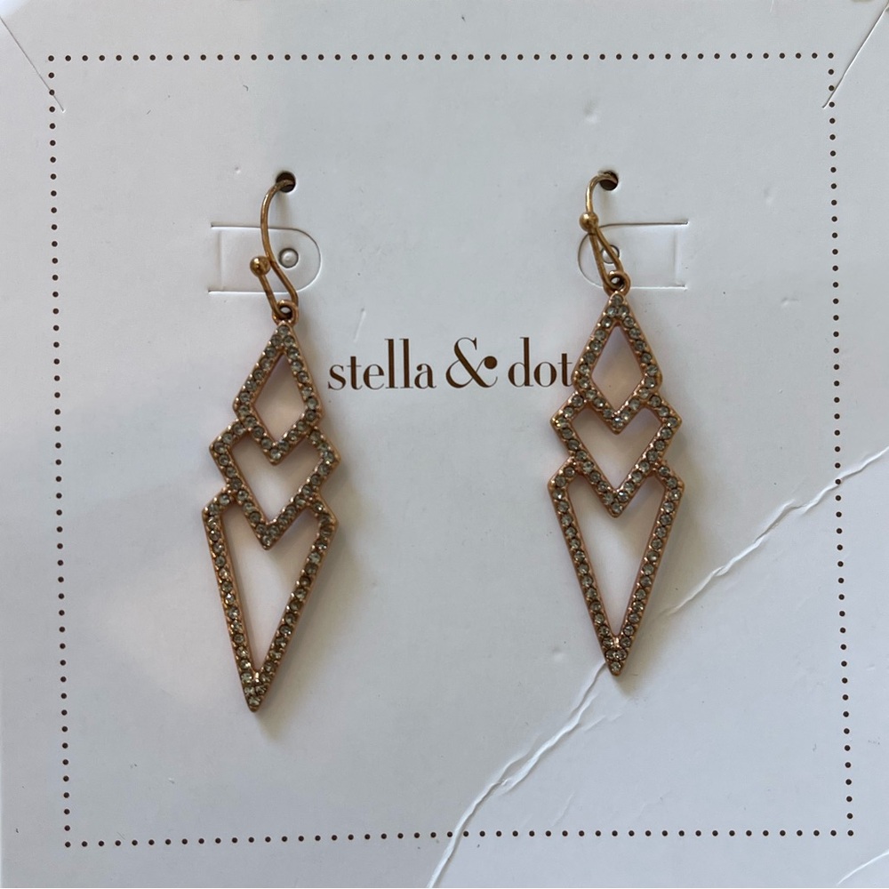 Stella and dot rose gold earrings